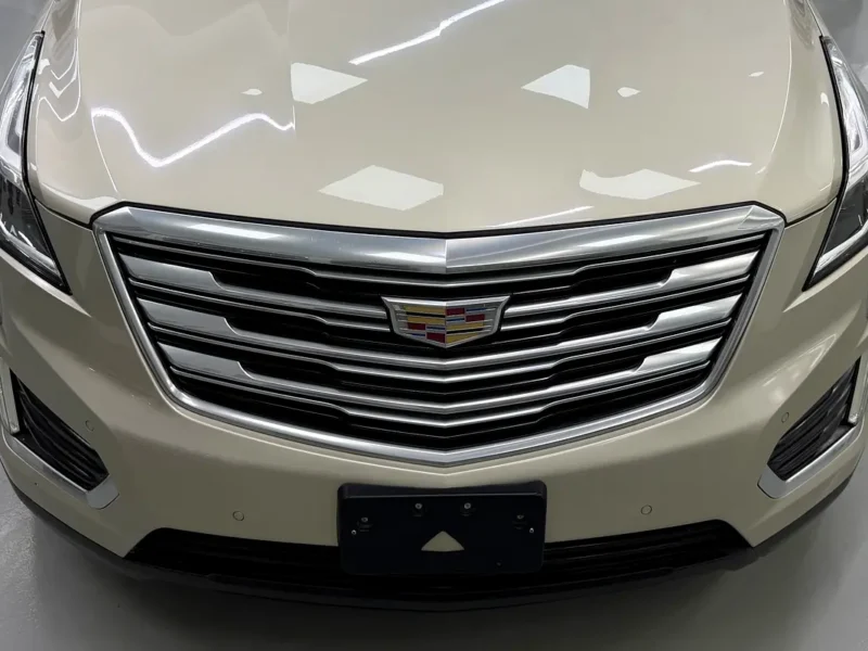 2017 Cadillac XT5 Luxury AWD 3.6 Litres 6 Cylinders Petrol Engine Gold Beige SUV GCC Specs