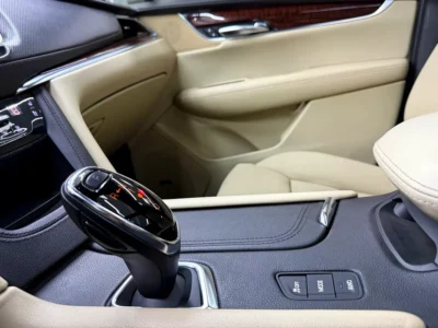 2017 Cadillac XT5 Luxury AWD 3.6 Litres 6 Cylinders Petrol Engine Gold Beige SUV GCC Specs
