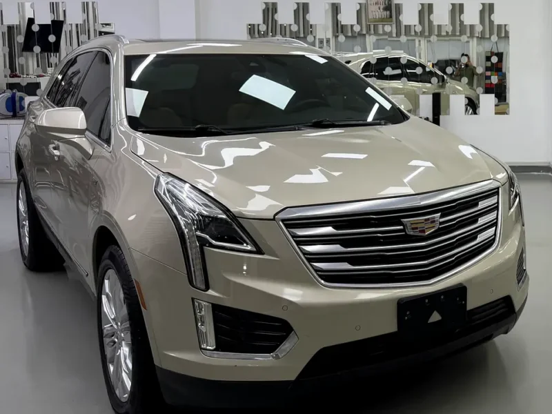 2017 Cadillac XT5 Luxury AWD 3.6 Litres 6 Cylinders Petrol Engine Gold Beige SUV GCC Specs