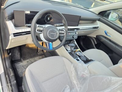 2027 Hyundai Tucson 1.6L Turbo 4 Cylinders Petrol Engine White Beige SUV GCC Specs