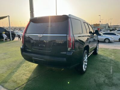 2018 Cadillac Escalade PLATINUM 6.2 Litres V8 Petrol Engine Black Tan SUV US Specs