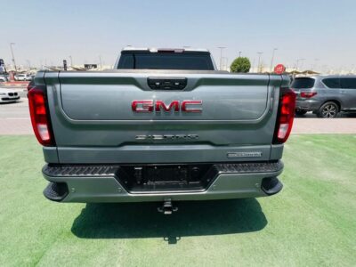 2023 GMC Sierra 1500 CREWCAB ELEVATION 5.3L V8 Petrol Engine Silver Beige Pickup Truck