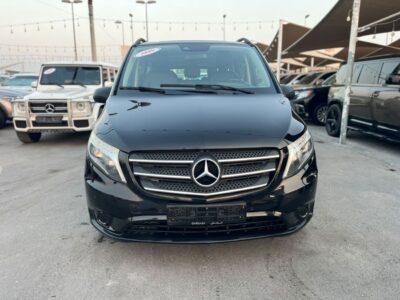 2020 Mercedes-Benz Vito TOURER 121 2.0 Litres V4 Petrol Engine Black Van GCC Specs