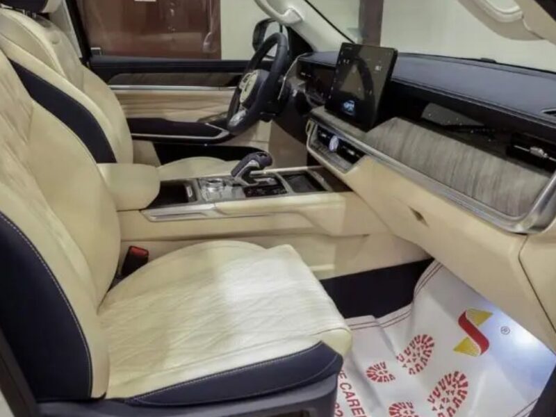 2027 TANK 500 3.0 Litres Twin-Turbo 6 Cylinders Petrol Engine White Beige SUV GCC Specs