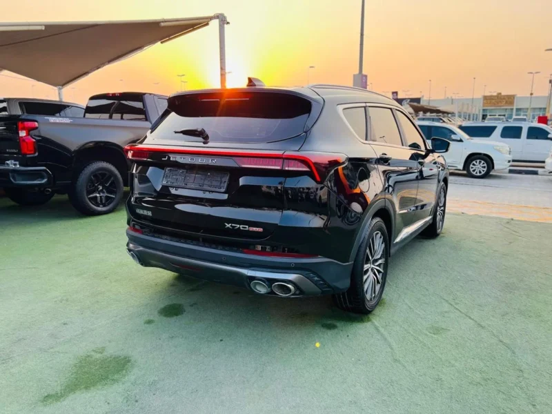 2023 Jetour X70 Plus LUX 1.6 Litres 4 Cylinders Petrol Engine Black Red SUV Chinese Specs