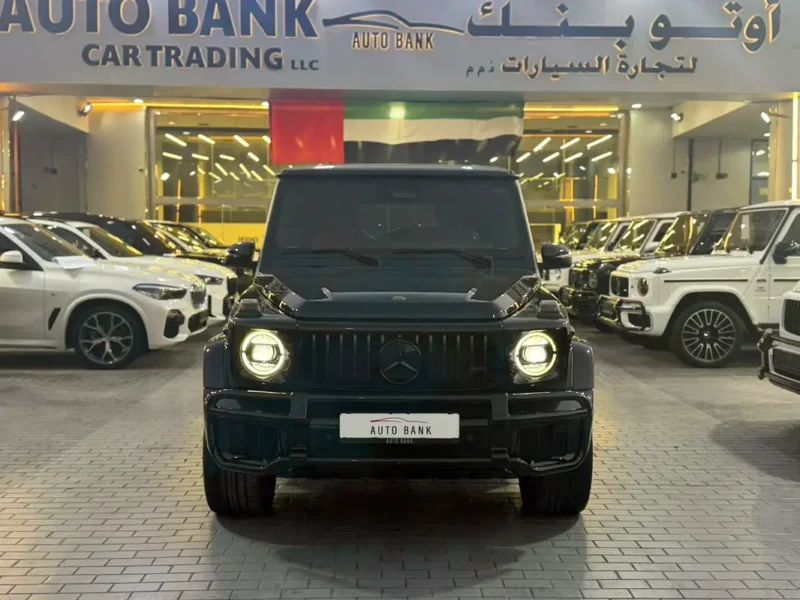2025 Mercedes-Benz G-Class G 63 AMG 8 Cylinders Petrol Engine Black Red SUV GCC Specs