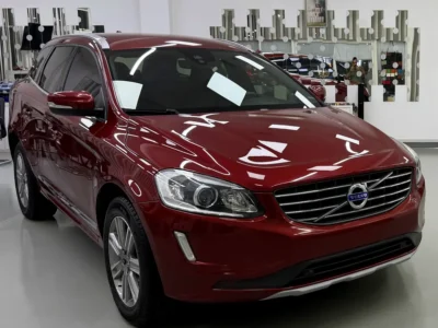 2016 Volvo XC60 Comfort 4 Cylinders Petrol Engine Red Black SUV GCC Specs Perfect Condition