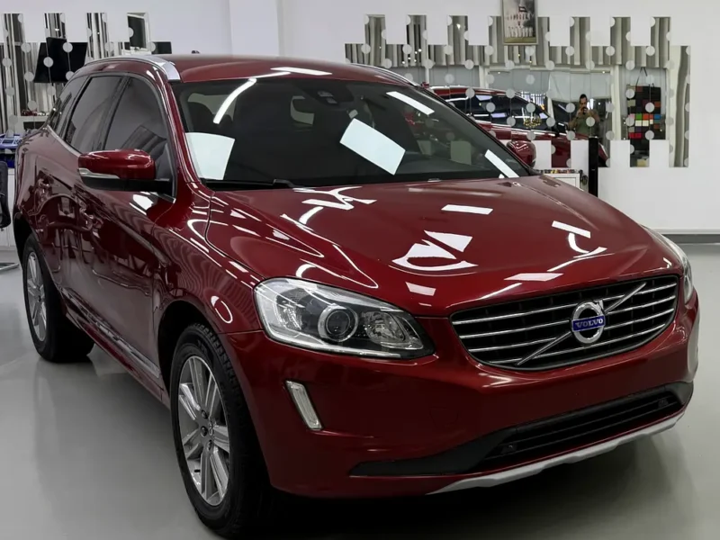 2016 Volvo XC60 Comfort 4 Cylinders Petrol Engine Red Black SUV GCC Specs Perfect Condition