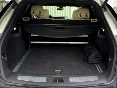 2017 Cadillac XT5 Luxury AWD 3.6 Litres 6 Cylinders Petrol Engine Gold Beige SUV GCC Specs