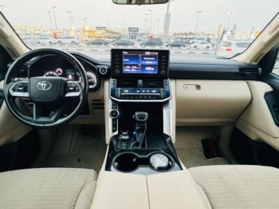 2024 Toyota Land Cruiser EXR 4.0L V6 Petrol Engine White Beige SUV GCC Specs Full Options