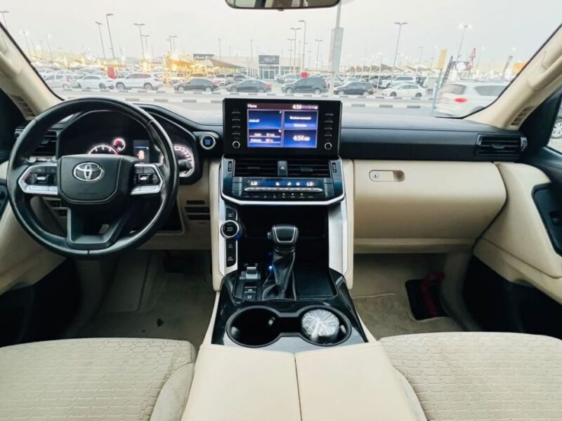 2024 Toyota Land Cruiser EXR 4.0L V6 Petrol Engine White Beige SUV GCC Specs Full Options
