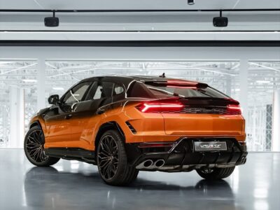 2027 LAMBORGHINI URUS SE 4.0L V8 TWIN-TURBO PHEV Engine Orange Black SUV GCC Specs