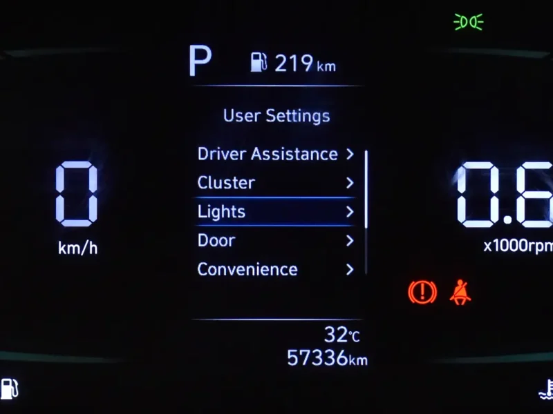 2024 Hyundai Elantra Premium 4 Cylinders Petrol Engine Blue Beige Sedan Chinese Specs