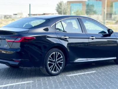 2026 Toyota Camry 2.0 Litres 4 Cylinders Petrol Engine Black Sedan Chinese Specs