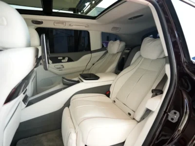 2023 Mercedes-Maybach GLS-Class GLS 600 V8 4.0 Litres Twin Turbo Engine Black White SUV