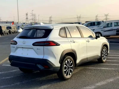 2026 Toyota Frontlander 4 Cylinders Hybrid Engine White Black SUV Chinese Specs