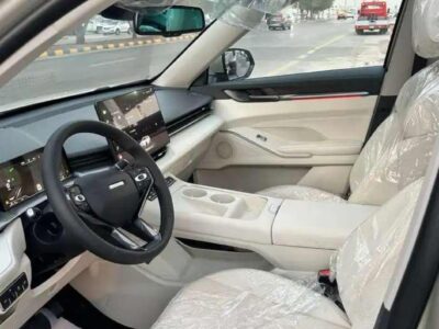 2027 Haval H6 2.0L turbocharged 4 Cylinders Petrol Engine Gold Beige SUV GCC Specs