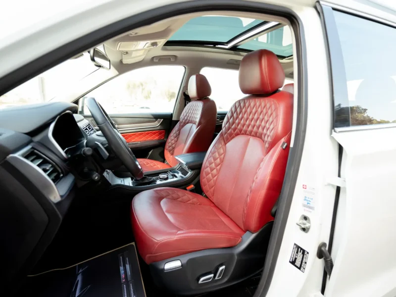 2021 MG RX8 Luxury 2.0 Litres 4 Cylinders Petrol Engine White Red SUV GCC Specs 4WD
