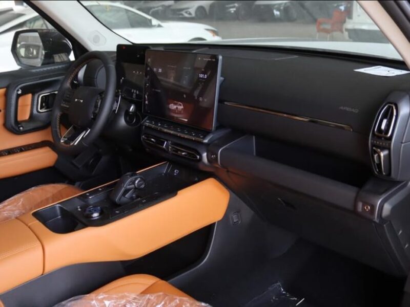 2027 Haval H7 2.0L turbocharged 4 Cylinders Petrol Engine Black Orange SUV GCC Specs