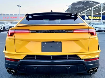 2023 Lamborghini Urus Performante Twin-Turbo V8 Petrol Engine Yellow Black SUV