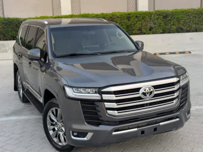 2015 Toyota Land Cruiser GXR Facelifted 2025 4.0L V6 Dual VVT-i Silver Beige SUV GCC