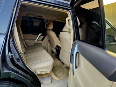 2019 Toyota Prado EXR 4.0L 6 Cylinders Petrol Engine Grey Beige SUV GCC Specs Automatic