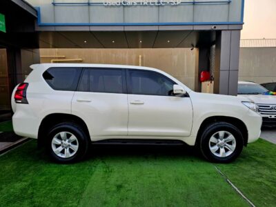 2022 Toyota Prado EXR 4.0 Litres 6 Cylinders Petrol Engine White Beige SUV GCC Specs