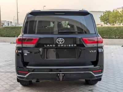 2022 Toyota Land Cruiser VXR V6 Twin-Turbo Engine Petrol Engine Black Beige SUV GCC