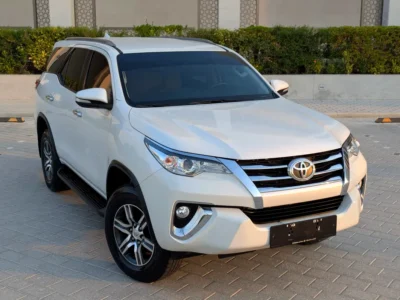 2017 Toyota Fortuner EXR 2.7 Liters V4 Petrol Engine White Beige SUV GCC Excellent Condition