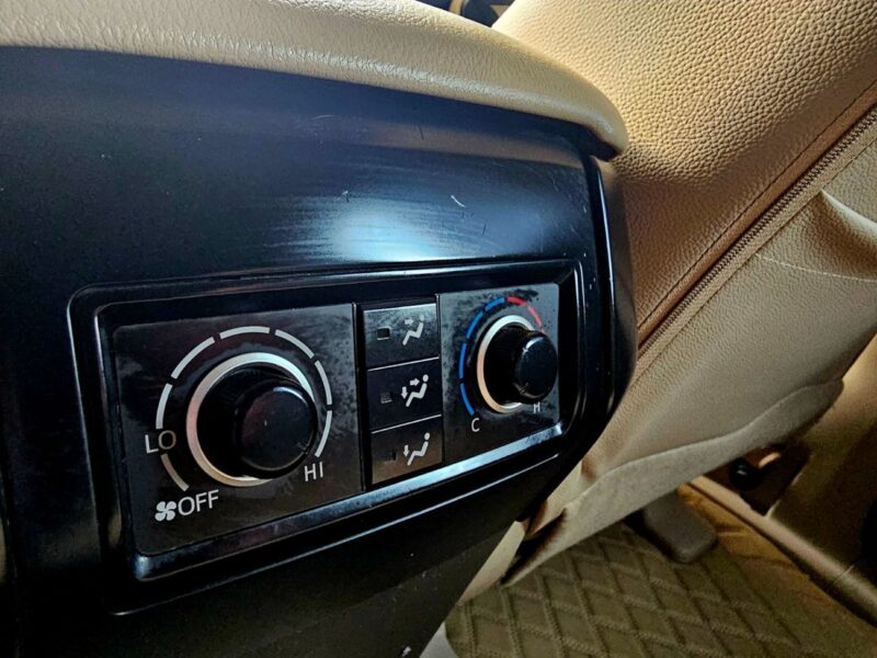 2019 Toyota Prado EXR 4.0L 6 Cylinders Petrol Engine Grey Beige SUV GCC Specs Automatic