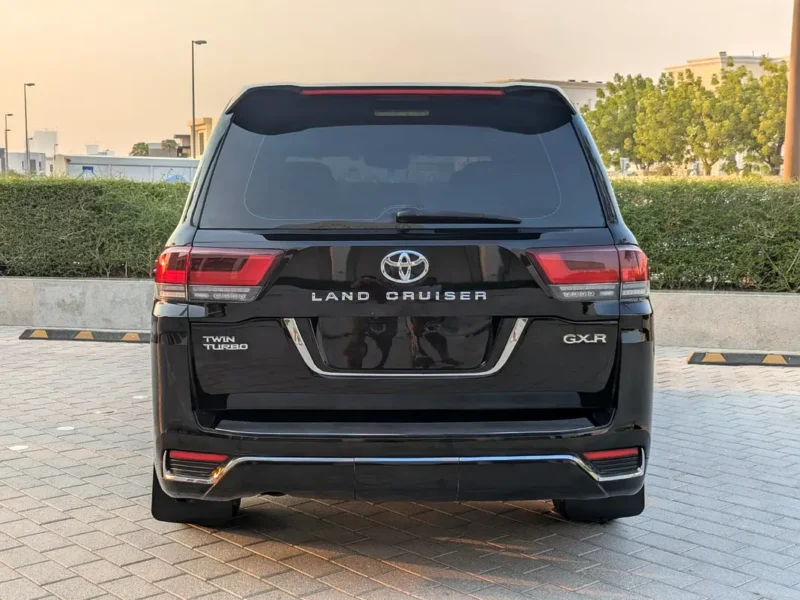 2013 Toyota Land Cruiser GXR Facelifted 2025 4.5 Litres 8 Cylinders Engine Black Beige SUV GCC