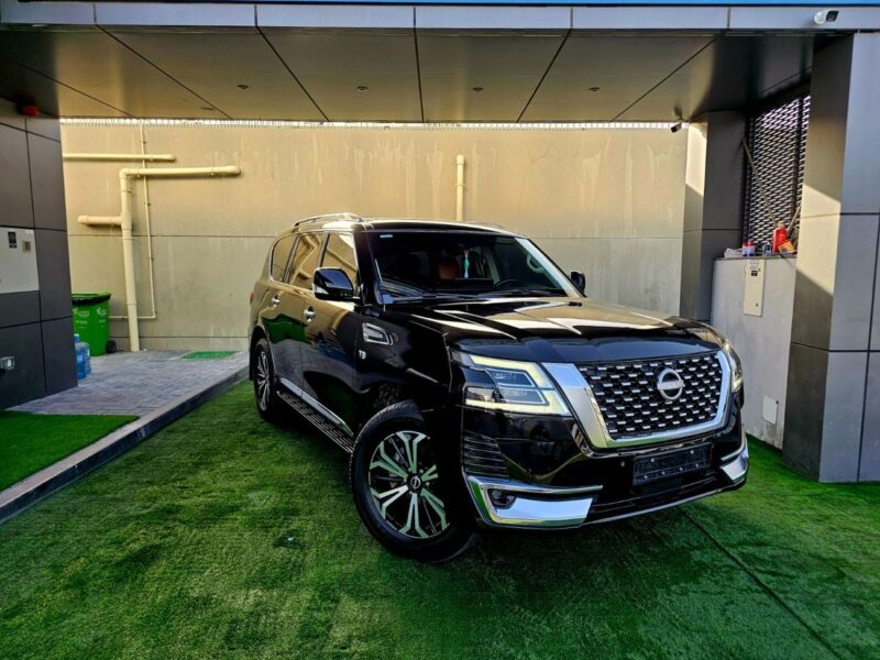 2023 NISSAN PATROL 4.0 Litres 8 Cylinders Petrol Engine Black Tan SUV GCC Specs