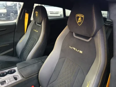 2023 Lamborghini Urus Performante Twin-Turbo V8 Petrol Engine Yellow Black SUV