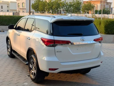 2017 Toyota Fortuner EXR 2.7 Liters V4 Petrol Engine White Beige SUV GCC Excellent Condition