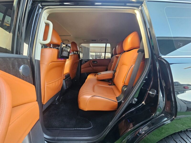 2023 NISSAN PATROL 4.0 Litres 8 Cylinders Petrol Engine Black Tan SUV GCC Specs