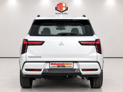 2027 MITSUBISHI DESTINATOR H LINE 1.5L TURBO 4 Cylinders Engine White Black SUV GCC