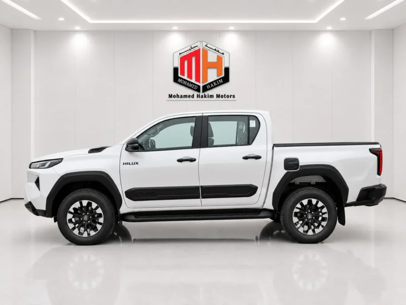 2027 TOYOTA HILUX DC SGLX 2.8L 4 Cylinders Diesel Engine White Black Pickup Truck GCC