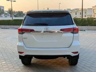 2017 Toyota Fortuner EXR 2.7 Liters V4 Petrol Engine White Beige SUV GCC Excellent Condition