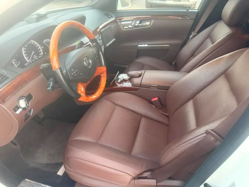 2010 Mercedes-Benz S-Class S 550 8 Cylinders petrol Engine White Black Sedan Automatic