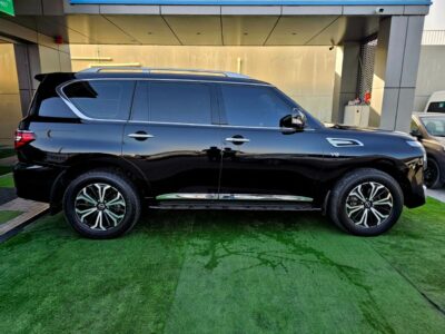 2023 NISSAN PATROL 4.0 Litres 8 Cylinders Petrol Engine Black Tan SUV GCC Specs