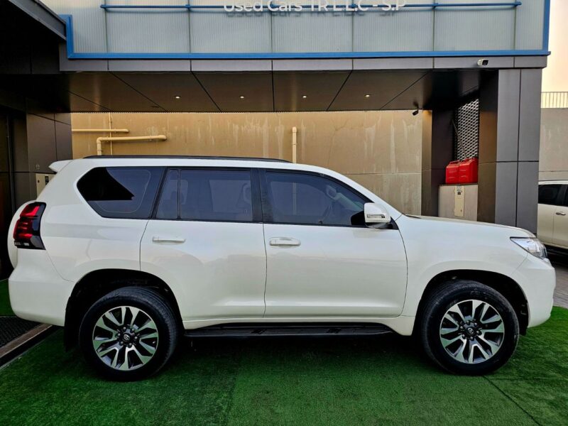 2023 Toyota Prado GXR 4.0 Litres 6 Cylinders Petrol Engine White Beige SUV GCC Specs
