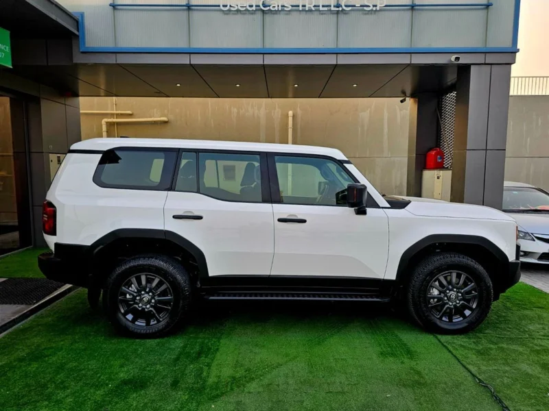 2024 Toyota Prado TXL-2 2.8 Litres 4 Cylinders Diesel Engine White Black SUV GCC Specs