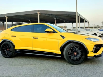 2023 Lamborghini Urus Performante Twin-Turbo V8 Petrol Engine Yellow Black SUV
