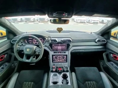2023 Lamborghini Urus Performante Twin-Turbo V8 Petrol Engine Yellow Black SUV