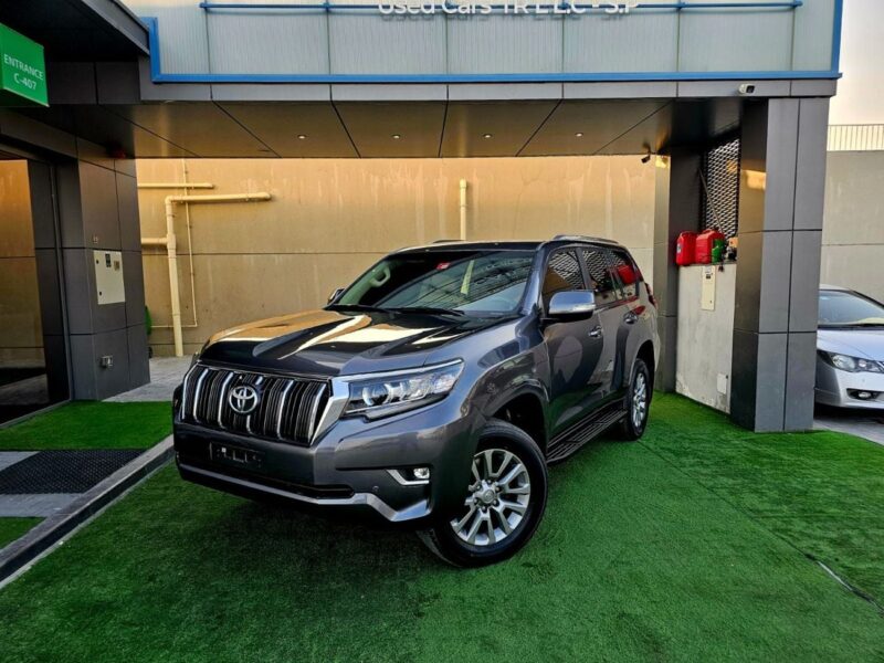2019 Toyota Prado EXR 4.0L 6 Cylinders Petrol Engine Grey Beige SUV GCC Specs Automatic