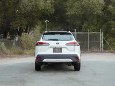 2022 Toyota Corolla Cross GLi 1.8L 4 Cylinders Hybrid Engine White Brown SUV GCC Specs