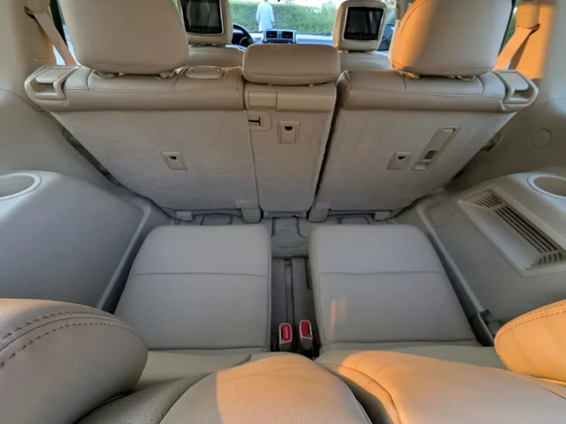2015 Toyota Prado 4.0L 6 Cylinders Petrol Engine Grey Beige SUV GCC Specs Excellent Condition