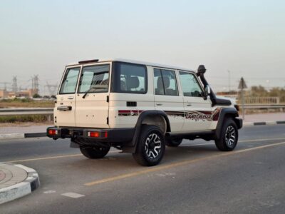 2026 Toyota Land Cruiser 70 LC76 2.8 Litres 4 Cylinders Diesel Engine White Brown SUV