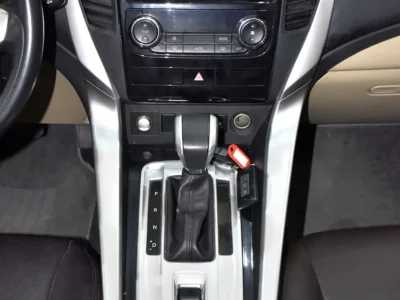 2017 Mitsubishi Montero Sport GLS 6 Cylinders Petrol Engine Brown SUV GCC Specs Automatic