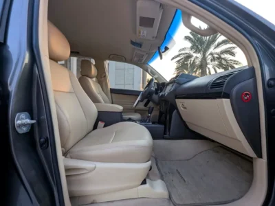 2015 Toyota Prado 4.0L 6 Cylinders Petrol Engine Grey Beige SUV GCC Specs Excellent Condition